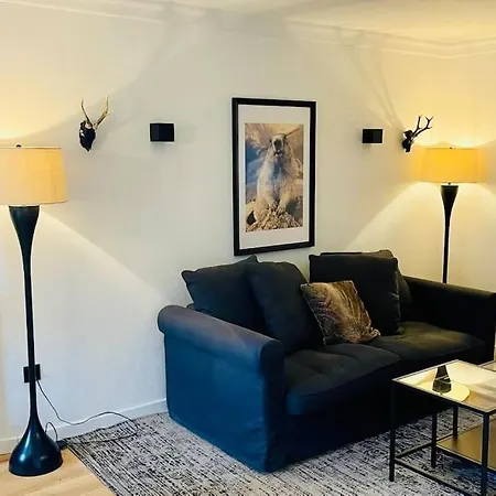 Lou Lina 리스바이제필드